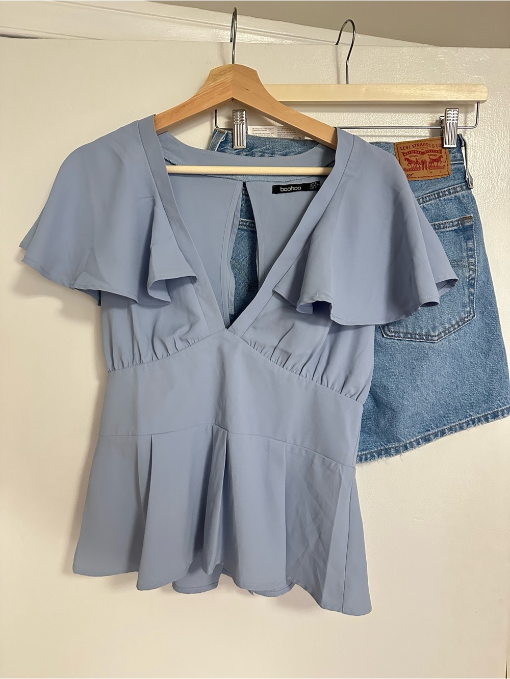 Boohoo Pale Blue V-Neck Flutter Peplum Blouse